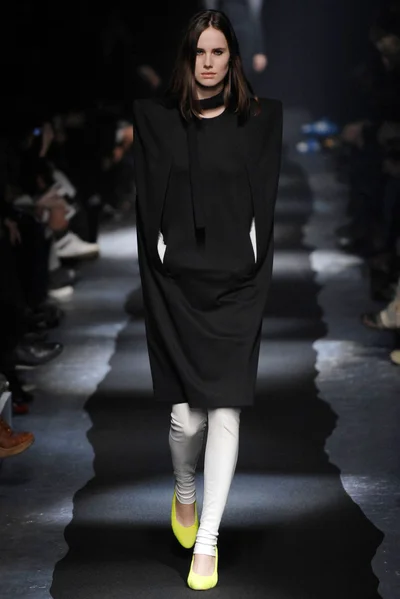 Look 20